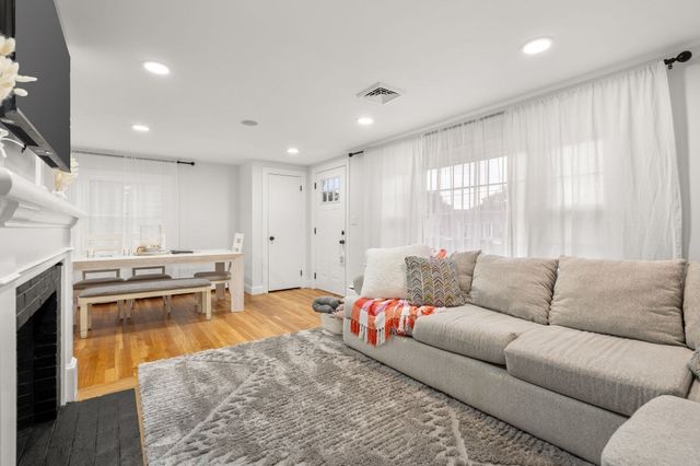 21 Hazelmoor Rd, Yarmouth, MA 02664