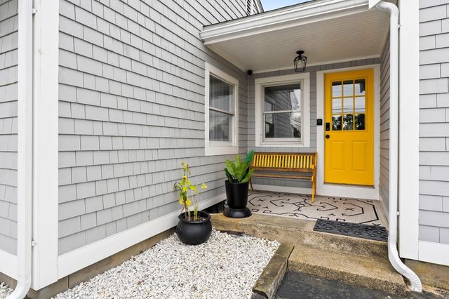 21 Hazelmoor Rd, Yarmouth, MA 02664