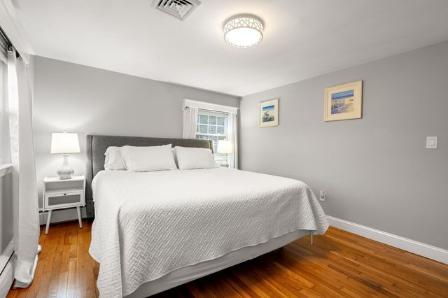 21 Hazelmoor Rd, Yarmouth, MA 02664