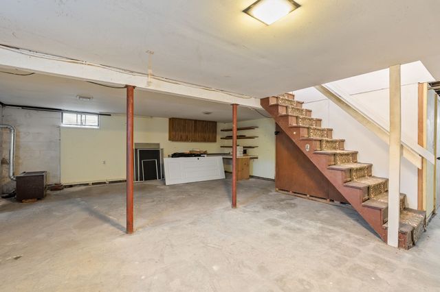 21 Hazelmoor Rd, Yarmouth, MA 02664