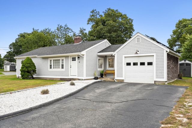 21 Hazelmoor Rd, Yarmouth, MA 02664