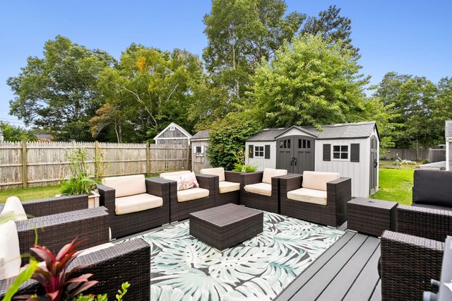 21 Hazelmoor Rd, Yarmouth, MA 02664