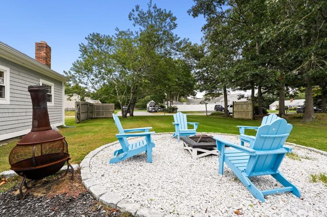 21 Hazelmoor Rd, Yarmouth, MA 02664
