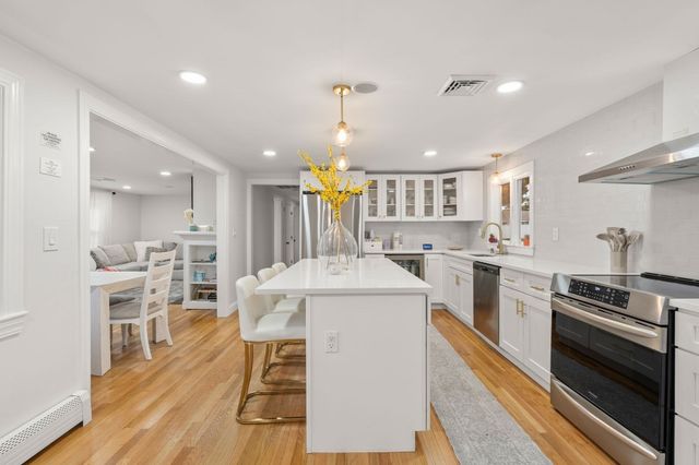 21 Hazelmoor Rd, Yarmouth, MA 02664