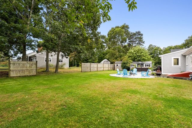 21 Hazelmoor Rd, Yarmouth, MA 02664