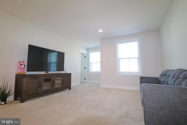405 CHESTNUT WAY, King Of Prussia, PA 19406
