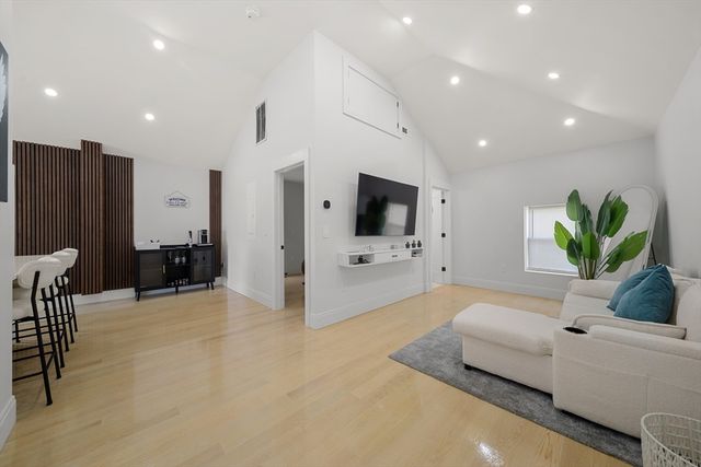 263 Princeton St, Boston, MA 02128
