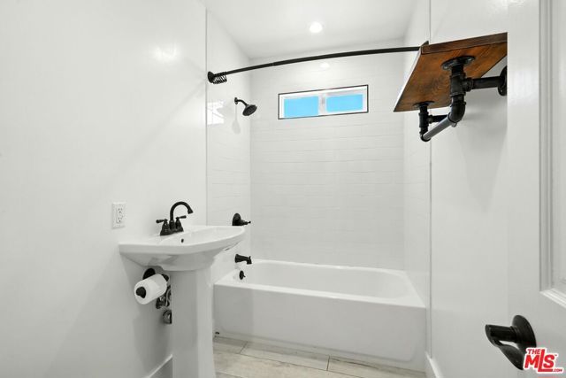 20616 Quedo Drive, Woodland Hills (los Angeles), CA 91364
