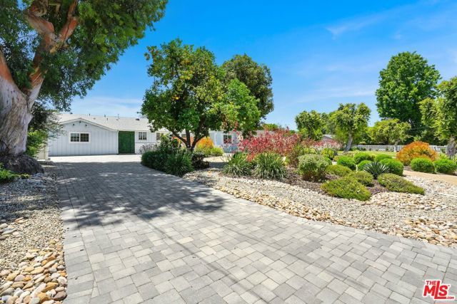 20616 Quedo Drive, Woodland Hills (los Angeles), CA 91364