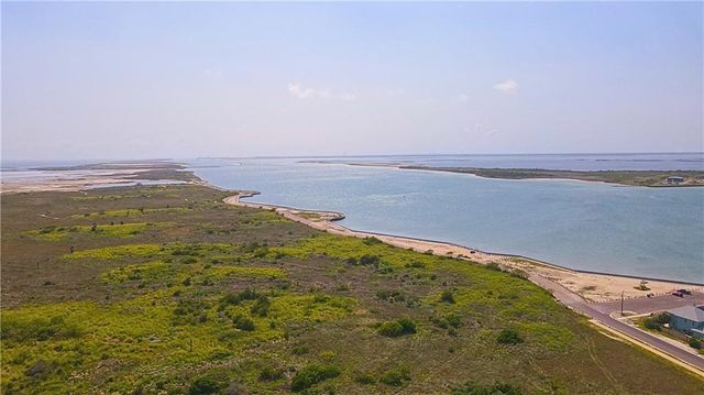 246 Port Arthur St, Port Aransas, TX 78373