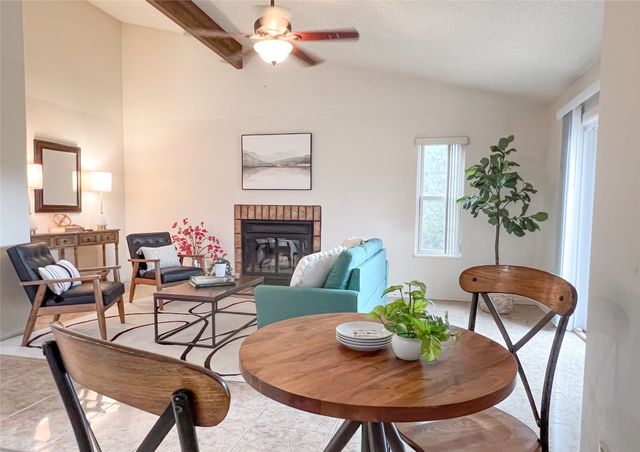 10 Loma Vista, Los Alamos, NM 87544