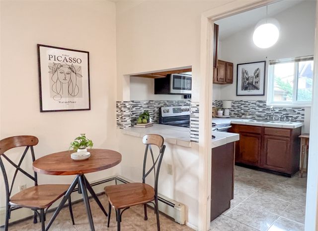 10 Loma Vista, Los Alamos, NM 87544