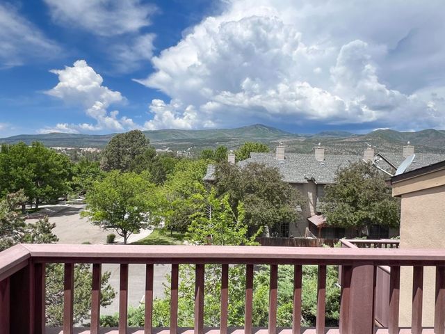 10 Loma Vista, Los Alamos, NM 87544