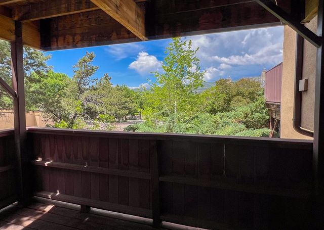 10 Loma Vista, Los Alamos, NM 87544