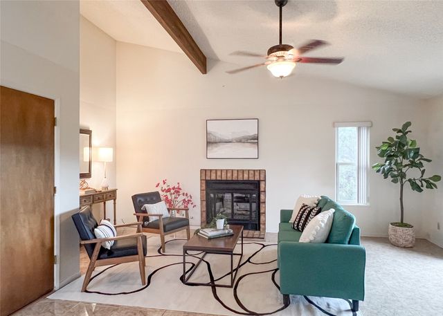 10 Loma Vista, Los Alamos, NM 87544