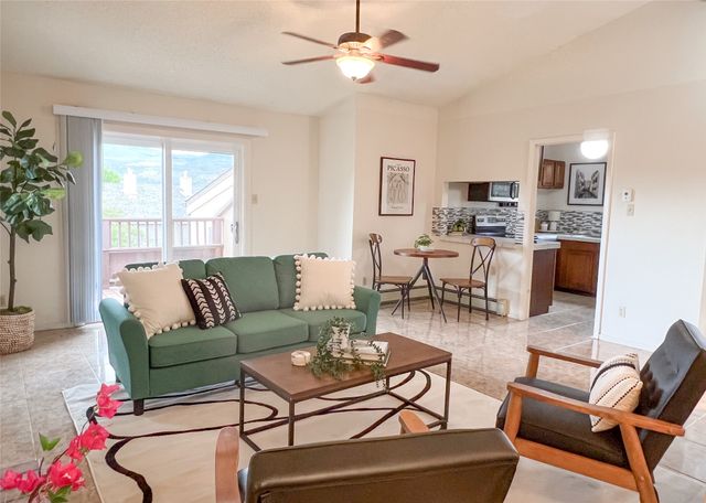 10 Loma Vista, Los Alamos, NM 87544