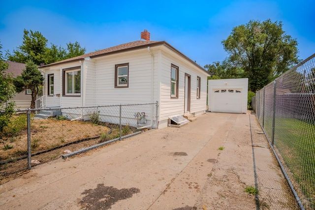 736 Jackson St, Pueblo, CO 81004