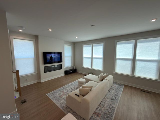 2301 LIBERTY LOOP, Herndon, VA 20171
