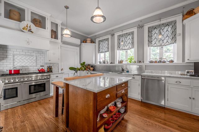 1014 Richmond Road, Lexington, KY 40502
