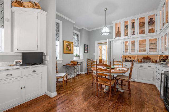 1014 Richmond Road, Lexington, KY 40502