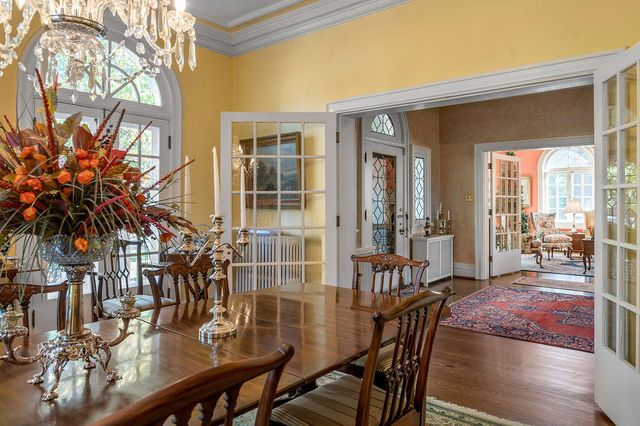 1014 Richmond Road, Lexington, KY 40502