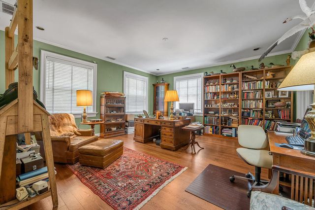 1014 Richmond Road, Lexington, KY 40502