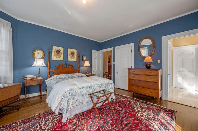 1014 Richmond Road, Lexington, KY 40502