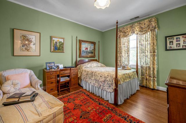 1014 Richmond Road, Lexington, KY 40502