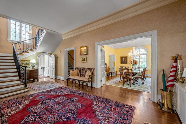 1014 Richmond Road, Lexington, KY 40502