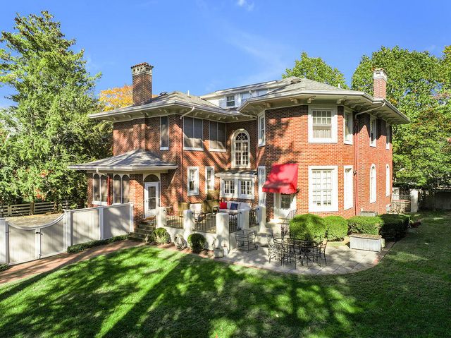 1014 Richmond Road, Lexington, KY 40502