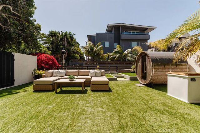 429 20th Street, Manhattan Beach, CA 90266