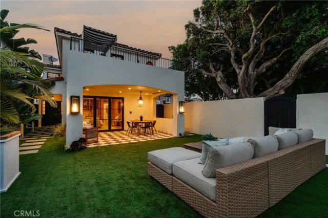 429 20th Street, Manhattan Beach, CA 90266