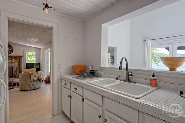 89 Arkansas Lane, Tiger, GA 30576