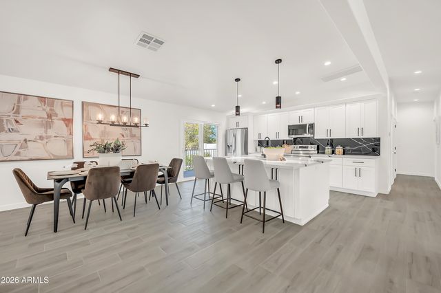 8436 N 13TH Place, Phoenix, AZ 85020