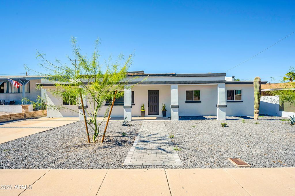 8436 N 13TH Place, Phoenix, AZ 85020
