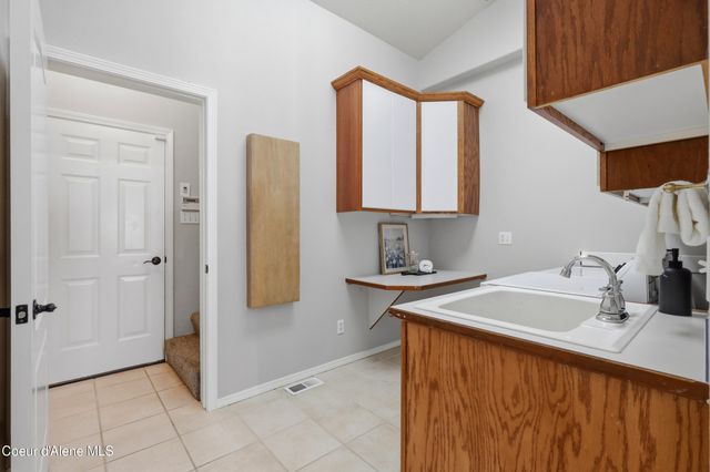 1213 S Riverside Harbor DR, Post Falls, ID 83854