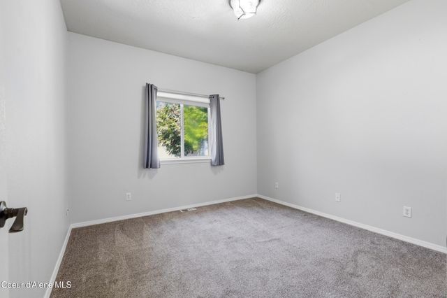1213 S Riverside Harbor DR, Post Falls, ID 83854