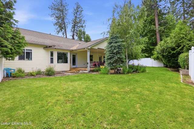 1213 S Riverside Harbor DR, Post Falls, ID 83854
