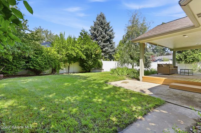 1213 S Riverside Harbor DR, Post Falls, ID 83854