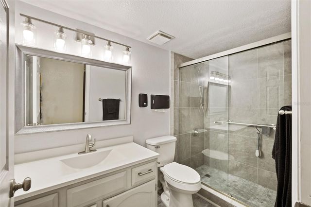 100 E OAK TERRACE DRIVE A2, Leesburg, FL 34748