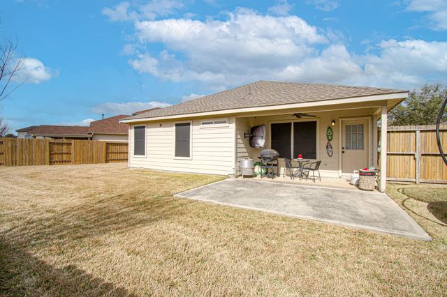4715 Cavern Brook Court, Fresno, TX 77545