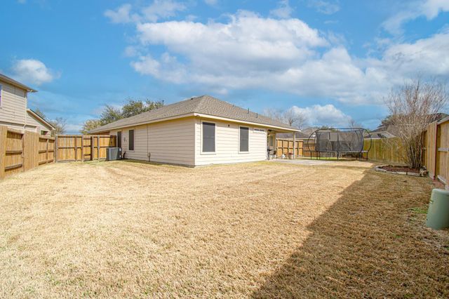 4715 Cavern Brook Court, Fresno, TX 77545