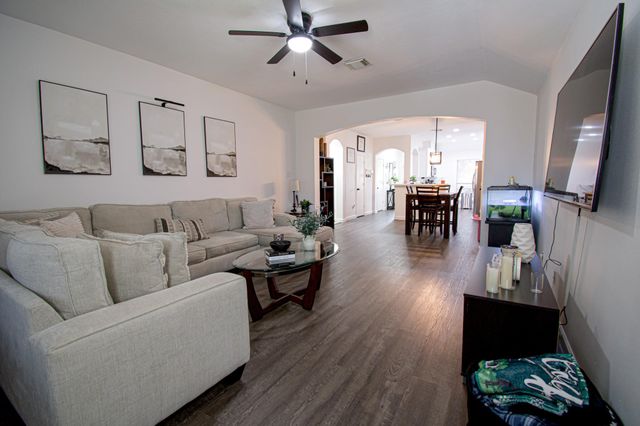 4715 Cavern Brook Court, Fresno, TX 77545