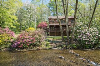 165 Riverview Drive, Robbinsville, NC 28771