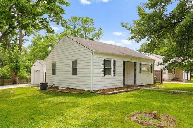 1115 NE 43rd Terrace, Kansas City, MO 64116