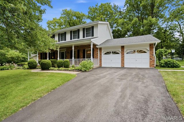 301 Claymont Cove Court, Ballwin, MO 63011