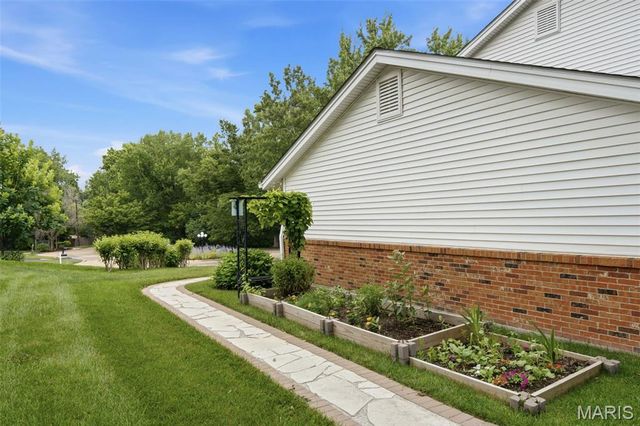 301 Claymont Cove Court, Ballwin, MO 63011