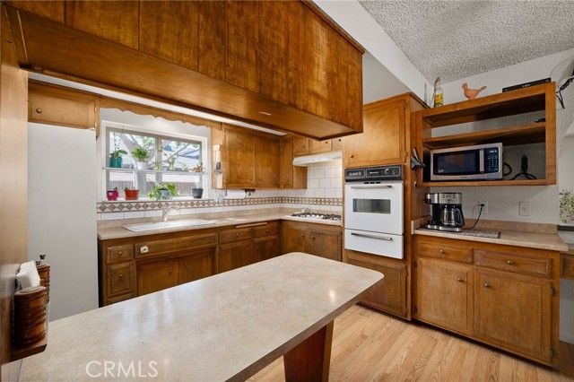 9766 Kimberly Avenue, Montclair, CA 91763