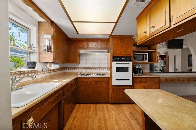 9766 Kimberly Avenue, Montclair, CA 91763