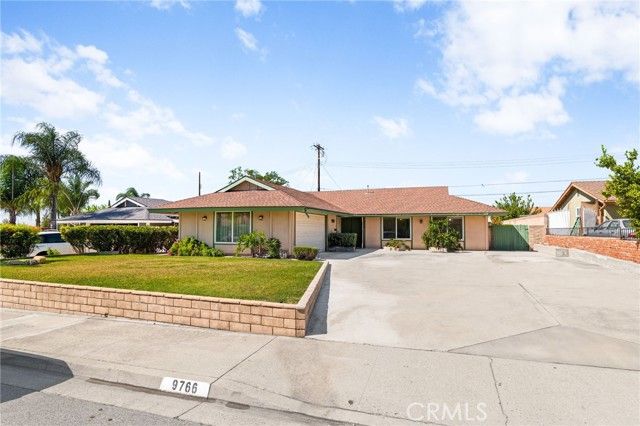 9766 Kimberly Avenue, Montclair, CA 91763